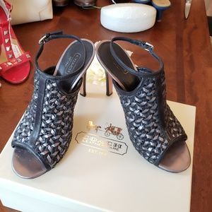 Coach Blk/Pewter Heels w Box